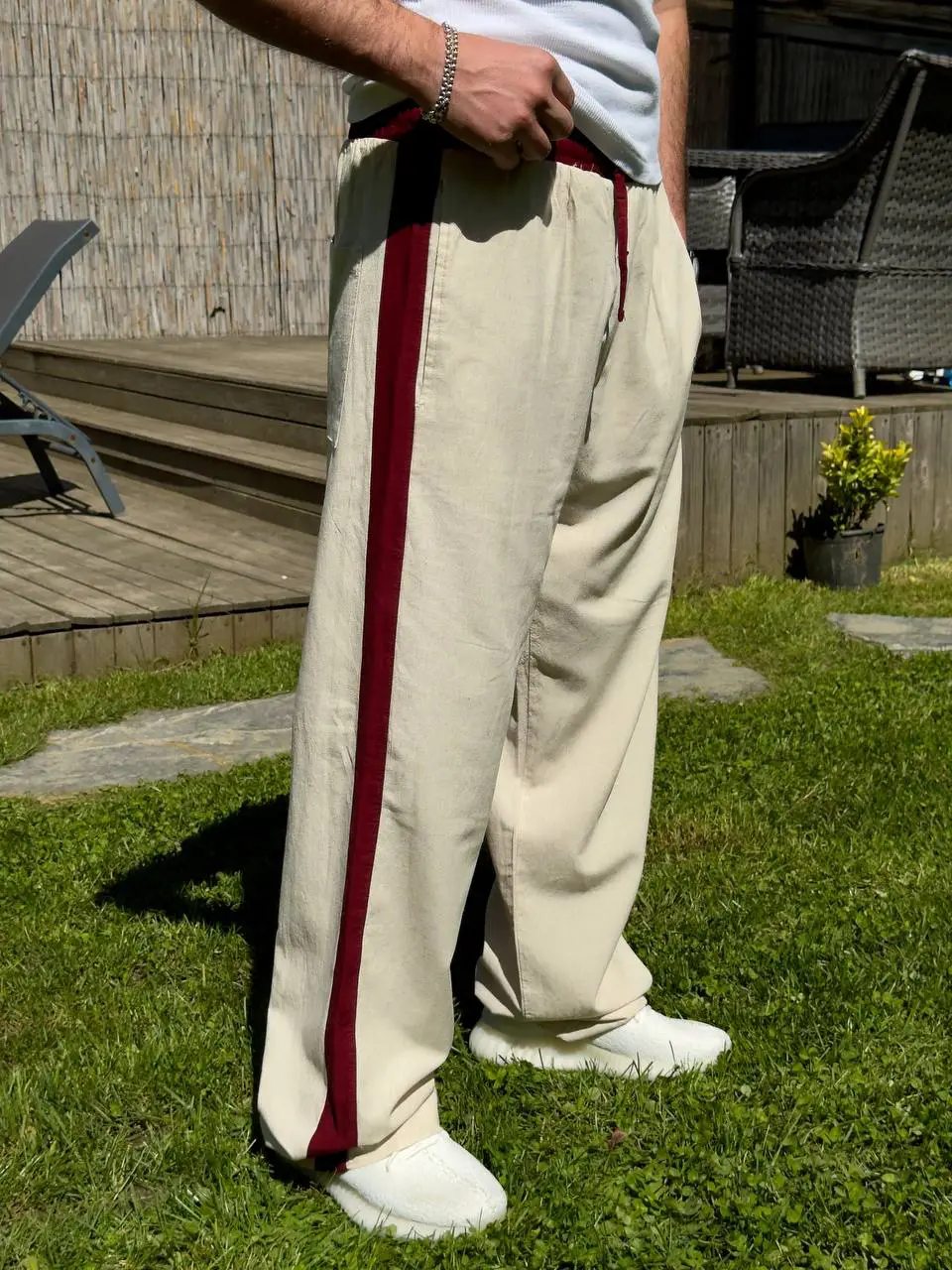 Krem Kırmızı Çizgili Keten Pantolon